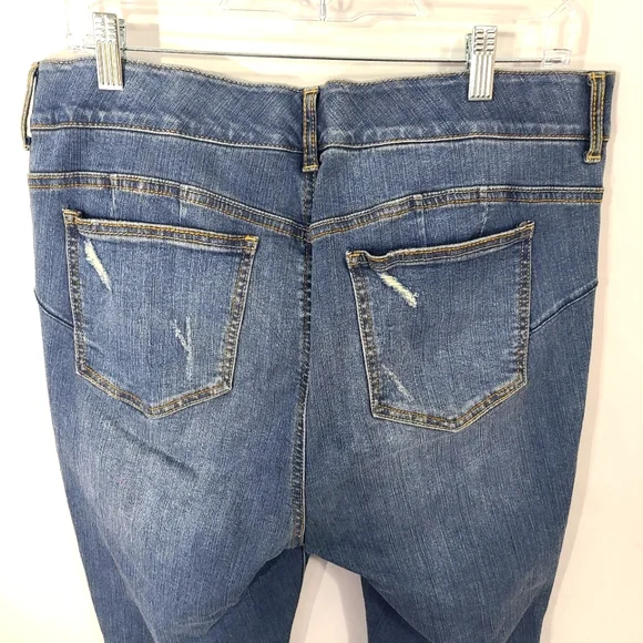 Torrid Women's Size 18R Bombshell Skinny Blue Jeans Pants Casual Street Wear - Picture 6 of 8